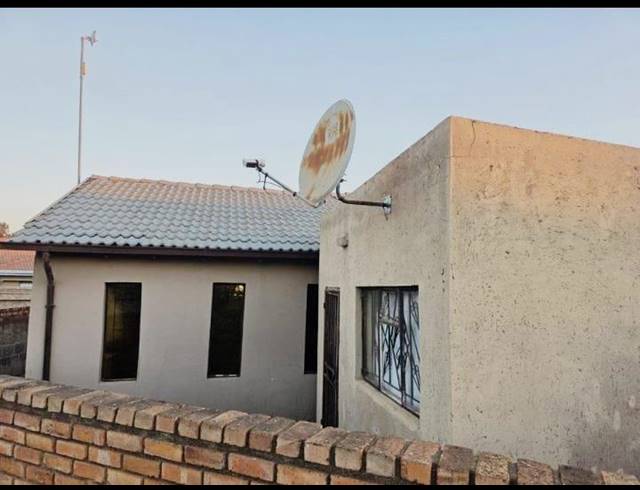3 BEDROOM HOUSE FOR SALE IN TEMBISA